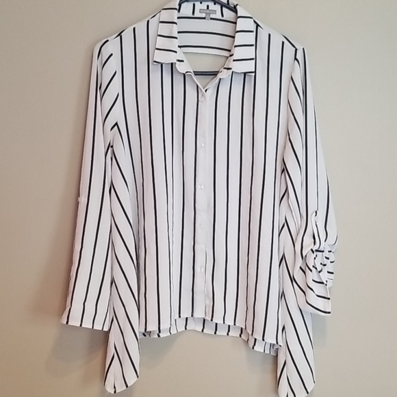 Charlotte Russe Tops - Charlotte Russe striped button top